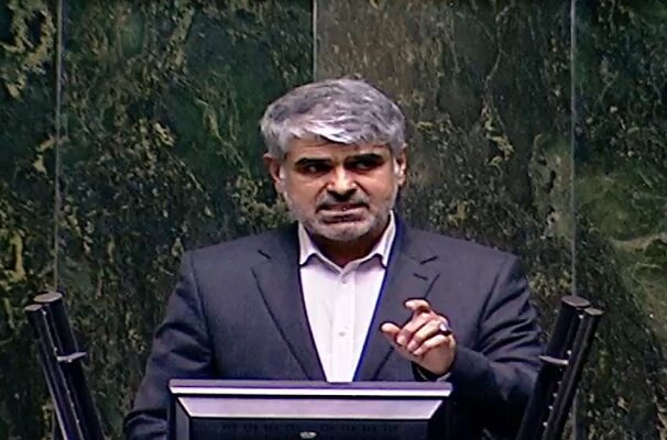 والدین چگونه به شهریه مدارس «غیر انتفاعی» اعتراض کنند؟