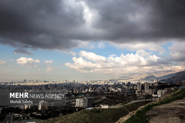 کیفیت هوای تهران قابل قبول است